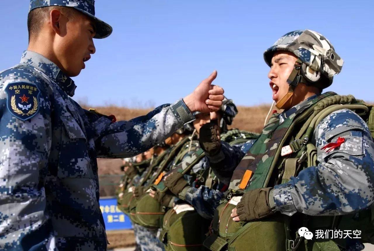 一组图带你回味空降兵的2017