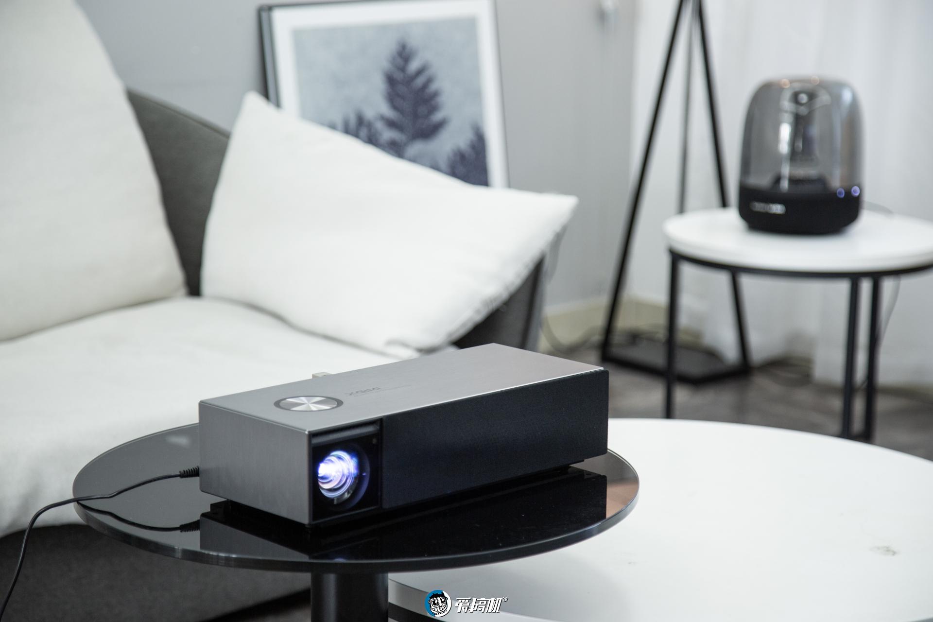 极光rspro投影仪评测感受4k带来的感官革命