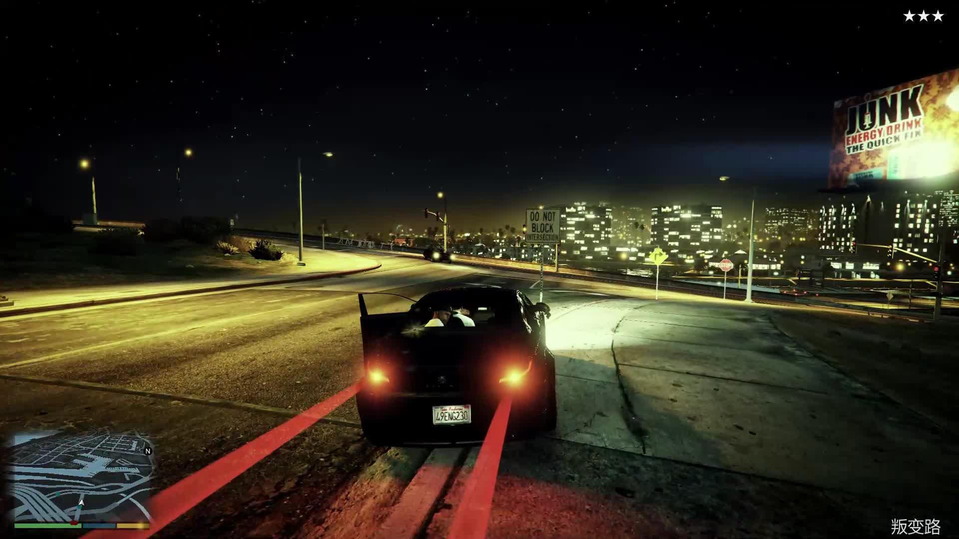 gta5警察麦克:开着保时捷panamera警车抓小偷真过瘾,结尾亮了