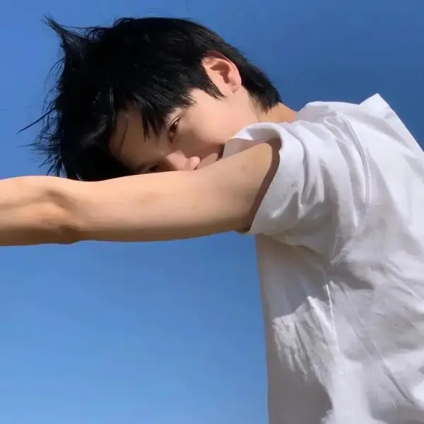 2024最适合男人格局的微信头像(精选16张)