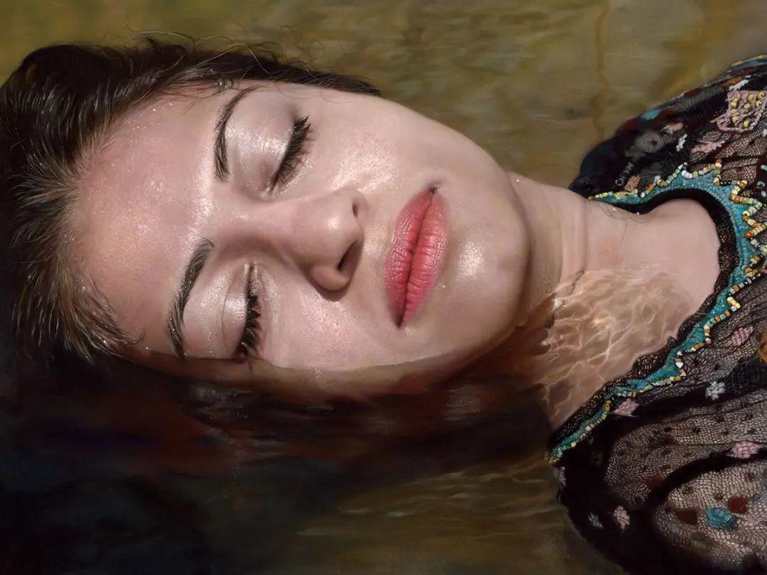 躺在水里的美女,竟然是一幅油画,让人"哇"出声来 - 知乎