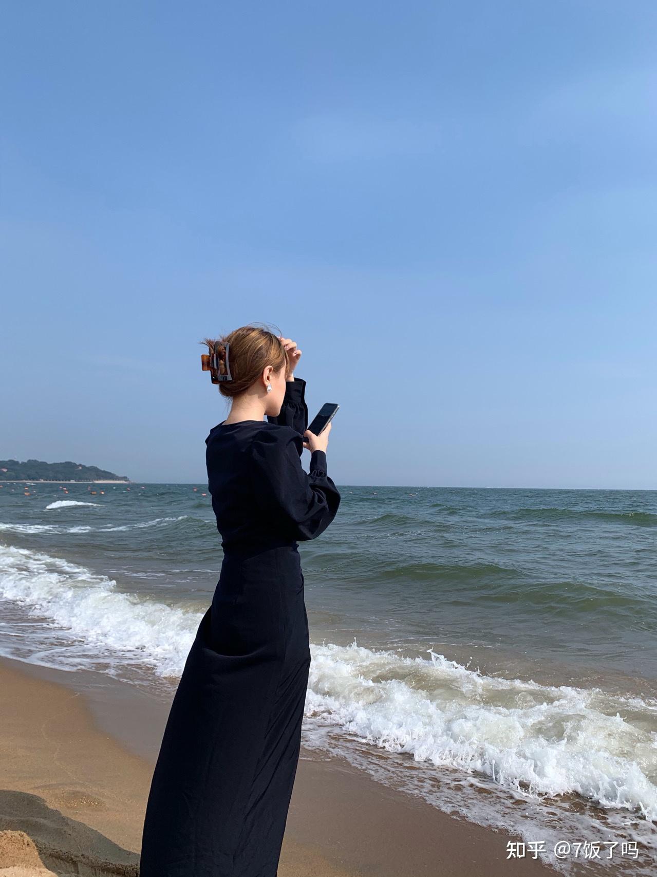 海边拍照姿势的摆法女图片