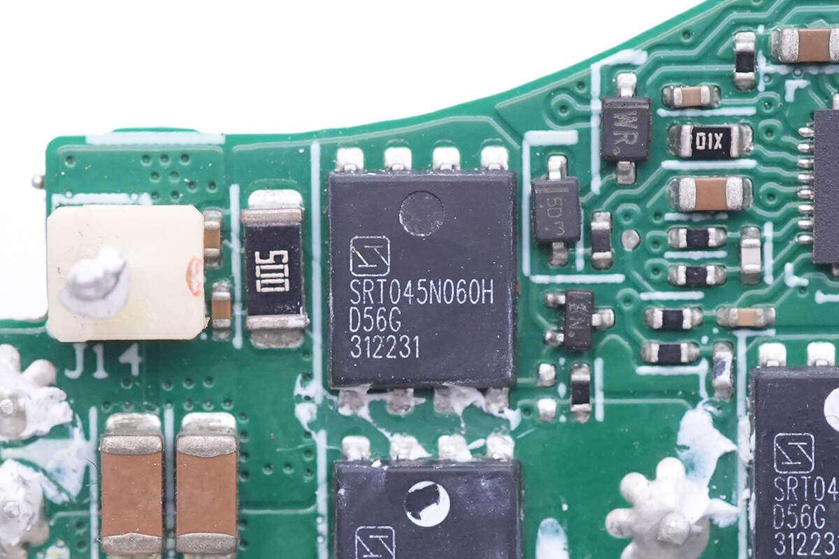 华为全能充车载充电器拆解