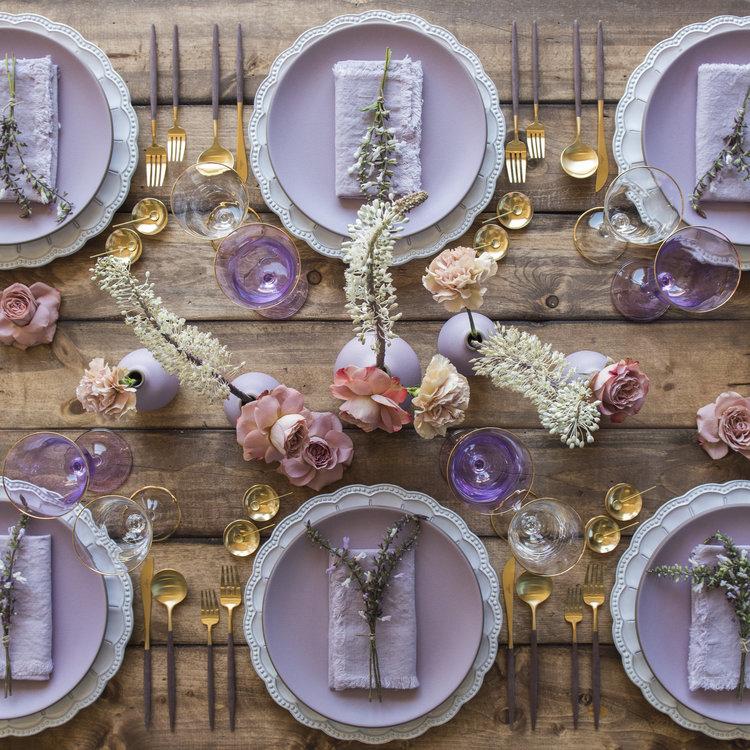 每天都有故事在餐桌上发生或上演,而你也可以成为餐桌艺术的"导演"!