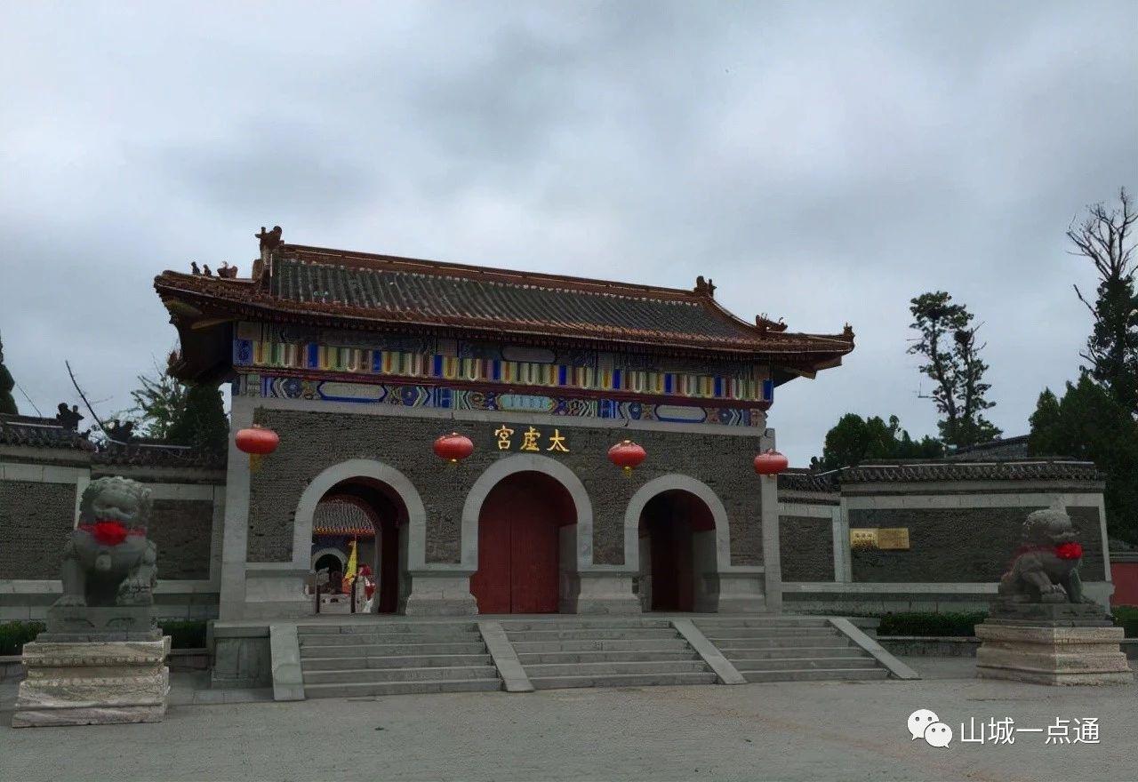 位置:重庆市云阳县栖霞宫原名云升宫,位于重庆市云阳县城西北五千米处