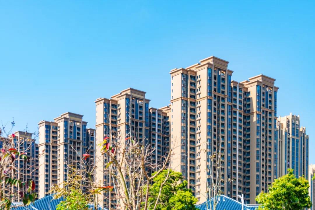 新干线三房一厅房源五人及以上家庭:可认租海桐居项目三房一厅房源;海