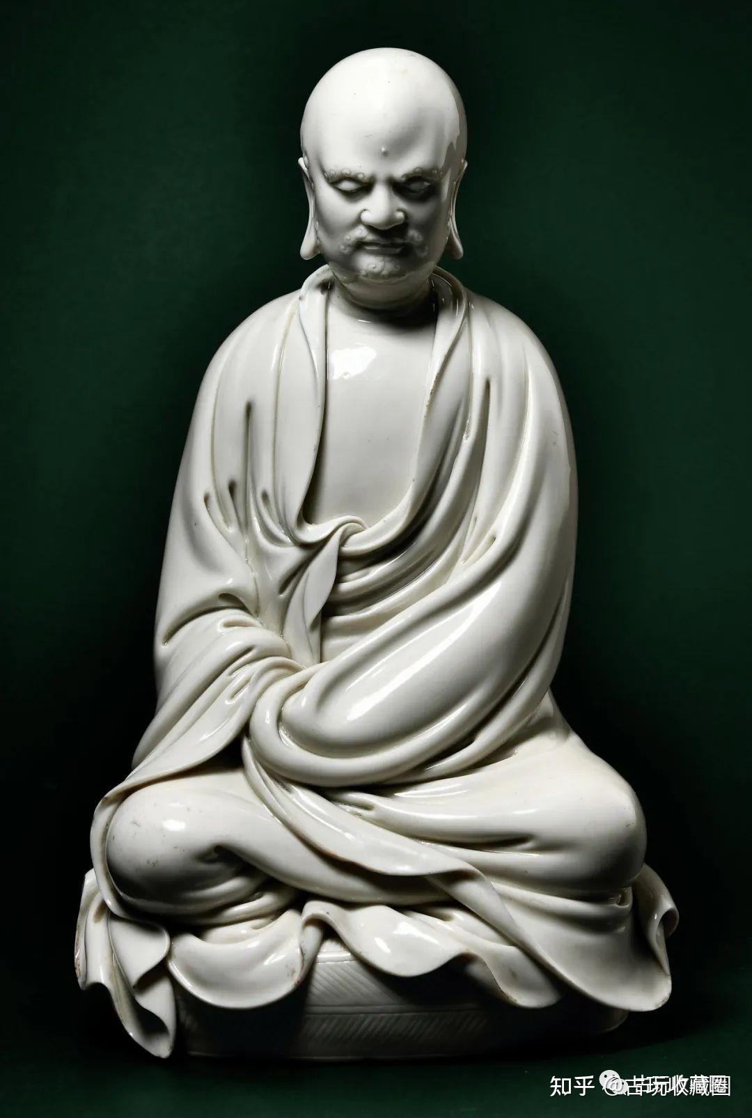 彌勒佛 陶瓷 德化窯 時代物 中國古玩 古美術 何朝宗印在銘 彌勒佛 陶瓷 德化窯 時代物 中國古玩 古美術 何朝宗印在銘