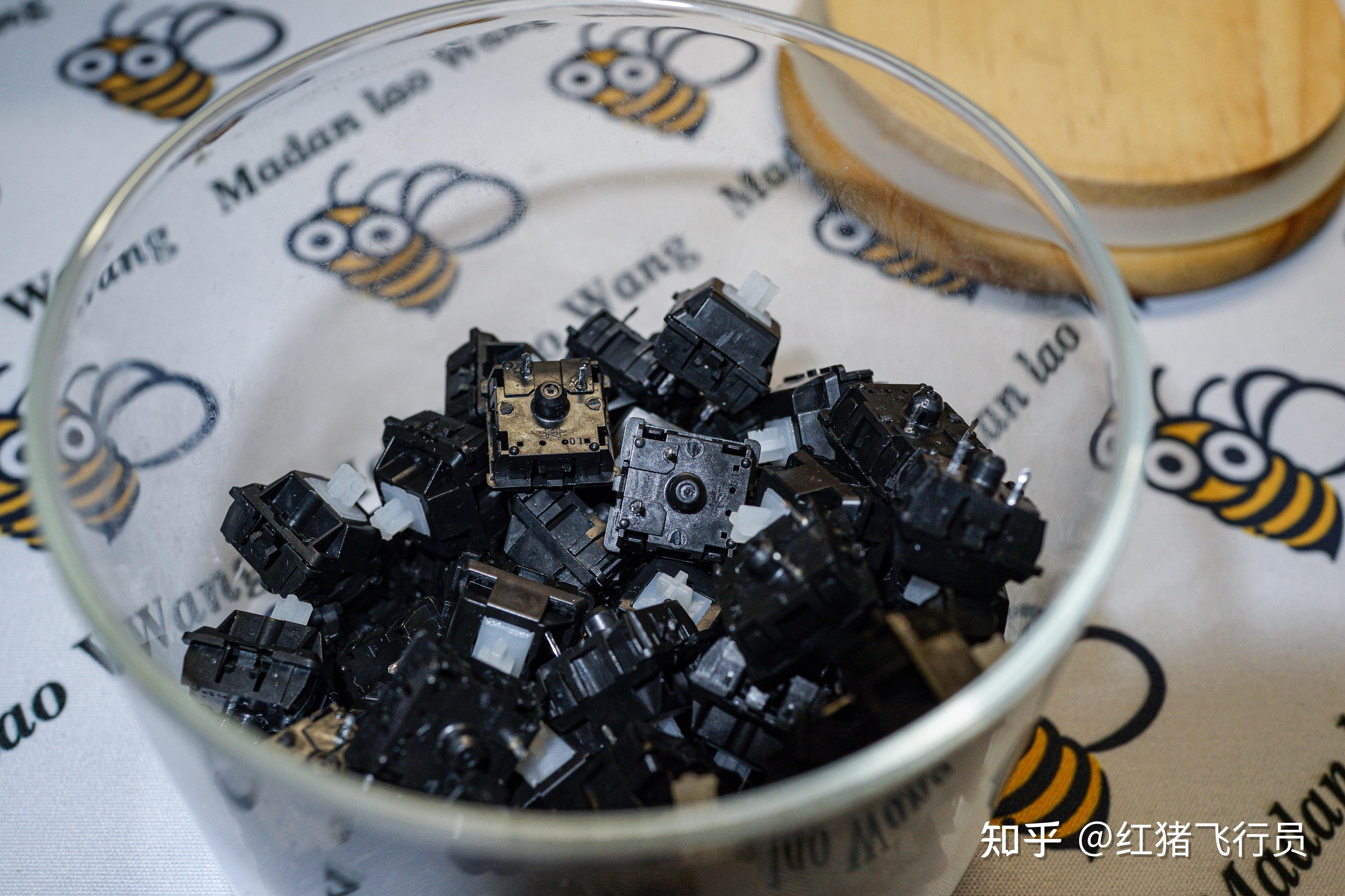 客制化轴体分享jwkpiano钢琴轴黑白的绅士