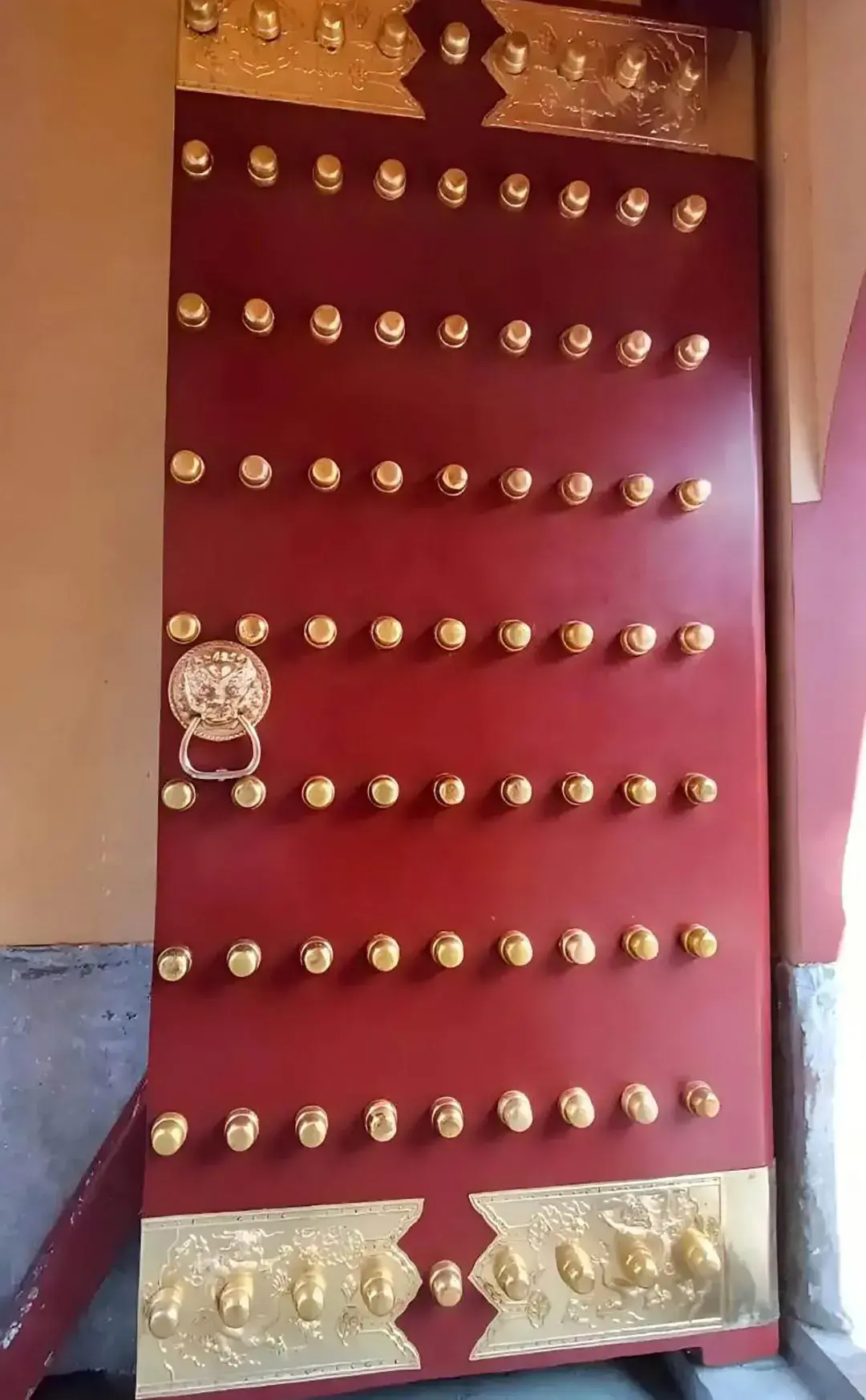 古建门上的门环与门钉,藏着多少你不知道的讲究? - 知乎