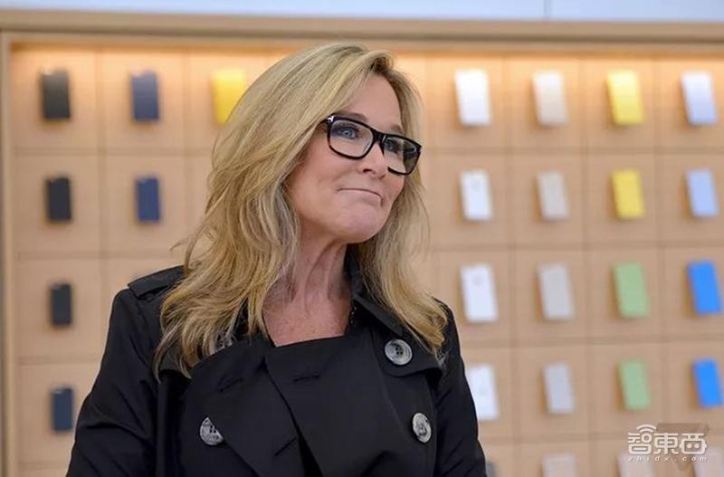 苹果最强女高管宣布离职!年薪曾是库克8倍