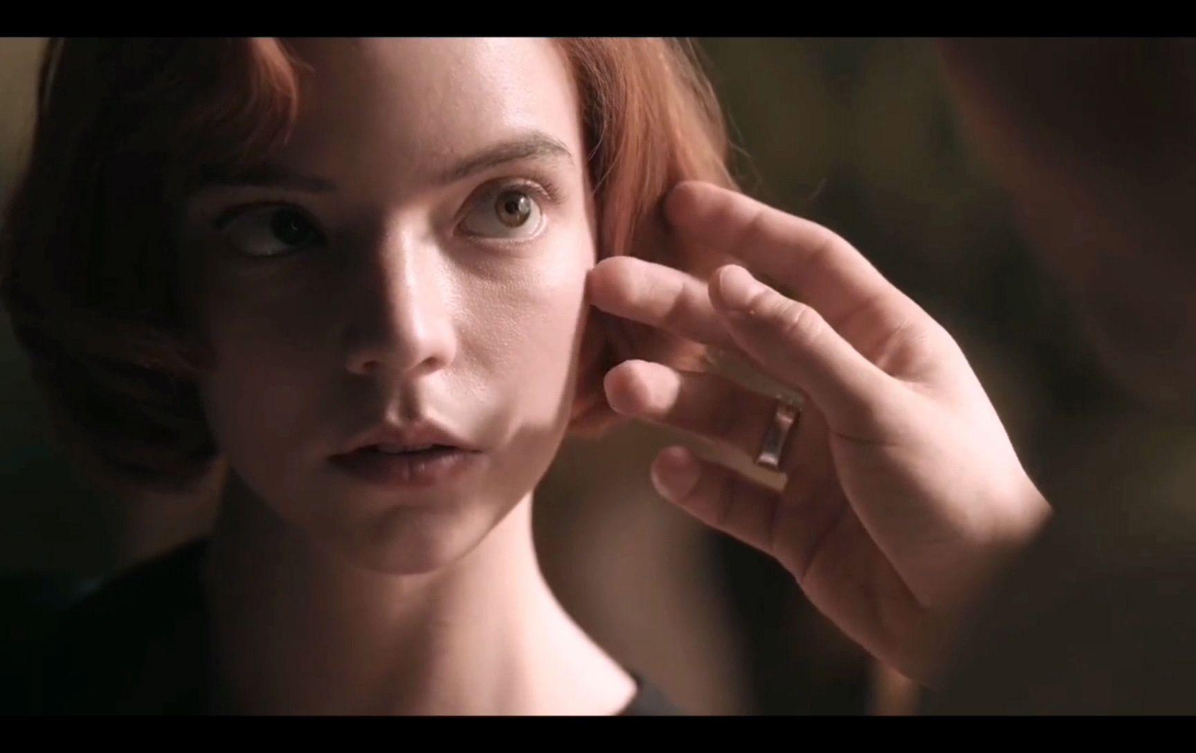 《女王的棋局》友情升级:我不是你的守护天使,我是你的家人