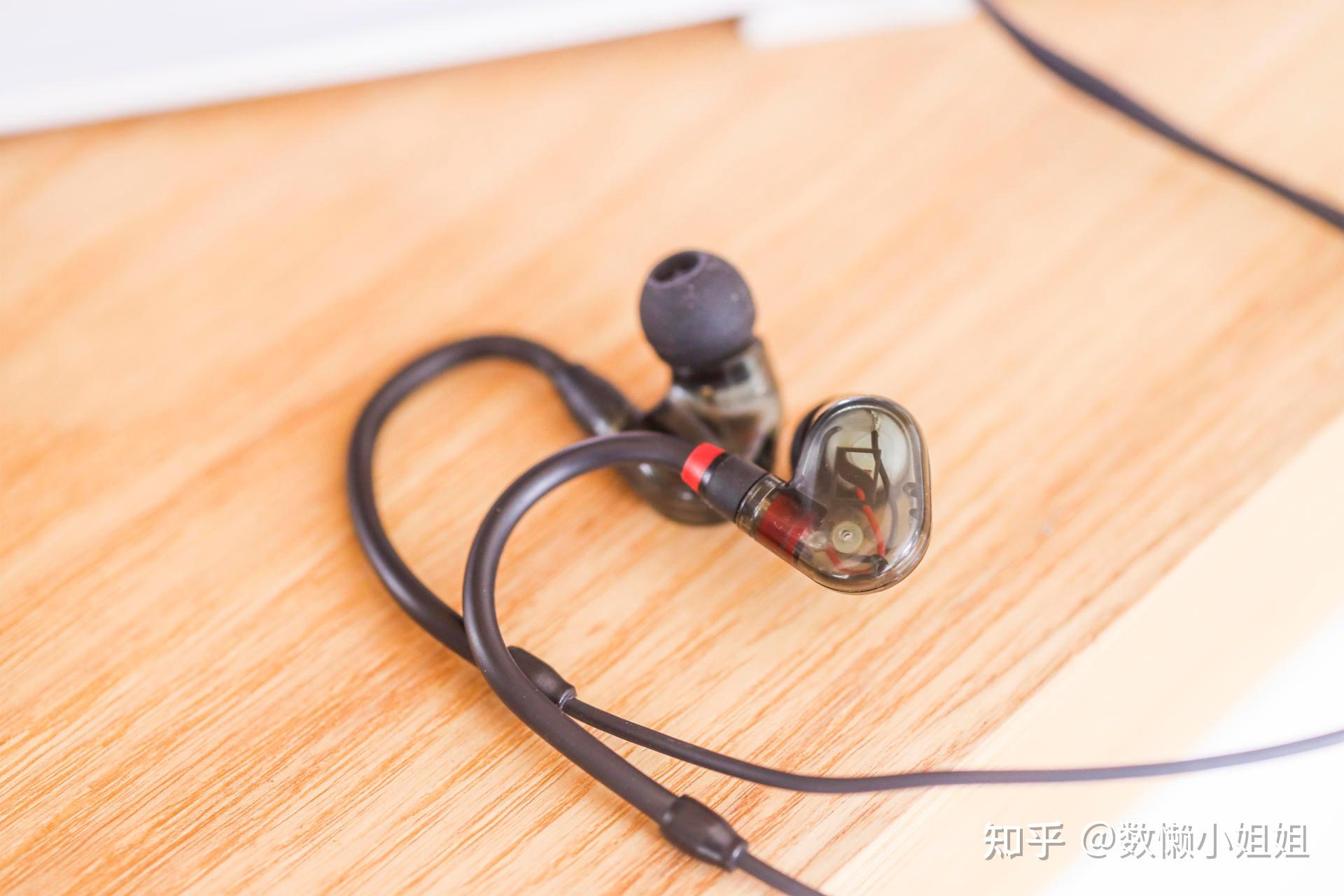 视频直播up主可备ie400pro入耳式监听耳机分享