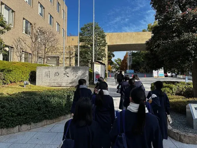 请输入图片描述