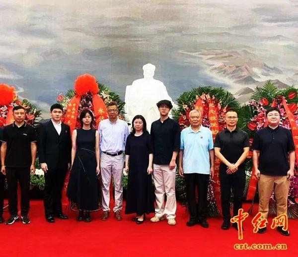 李敏、李讷、毛新宇、毛小青、张玉凤、曲琪玉等毛主席亲属和身边工作人员以多种形式怀念伟大领袖(组图) - 知乎