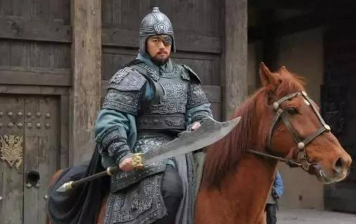 三国演义中若是赵云与夏侯惇单挑独斗谁能赢