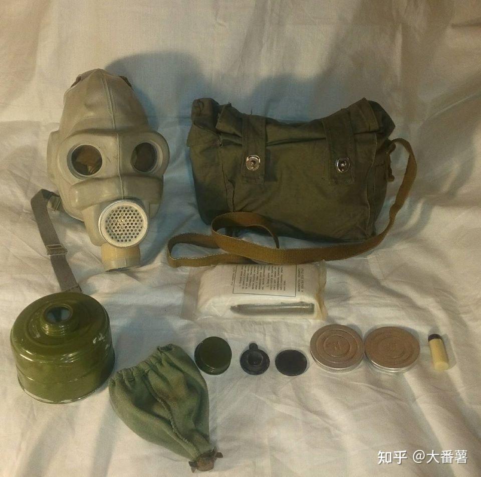 二战苏军防毒面具图片