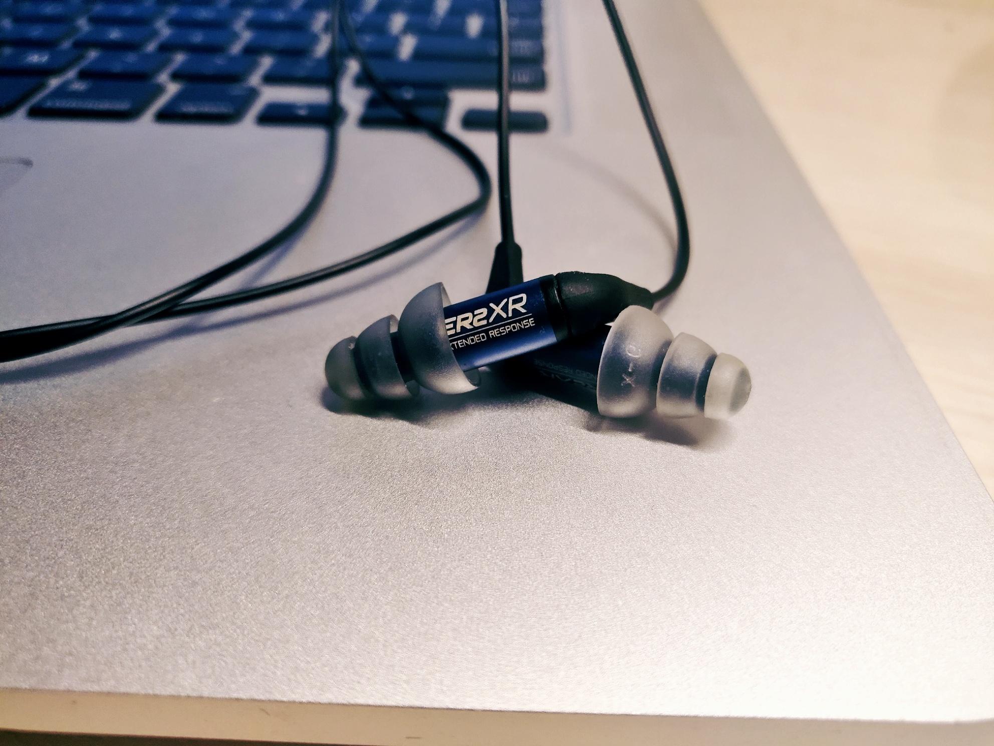 耳机扯扯音特美er2xr