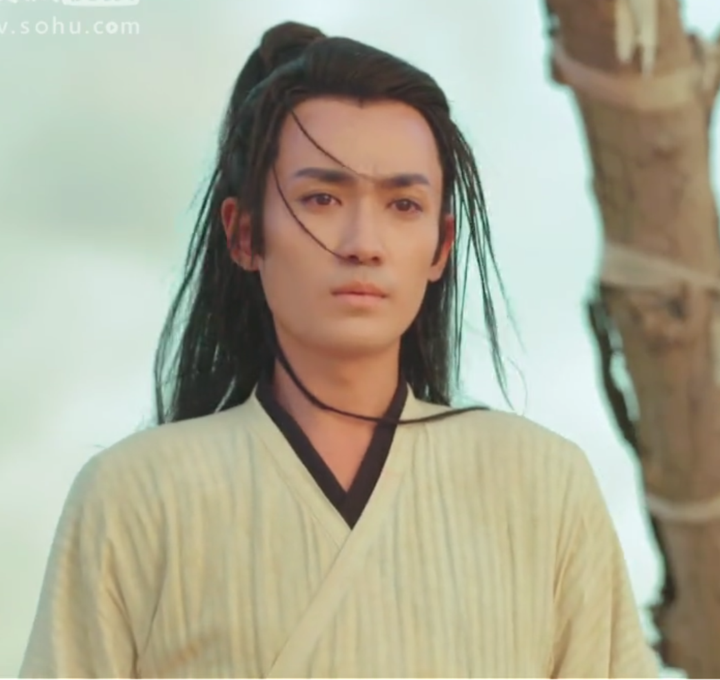 如何评价朱一龙的长相?