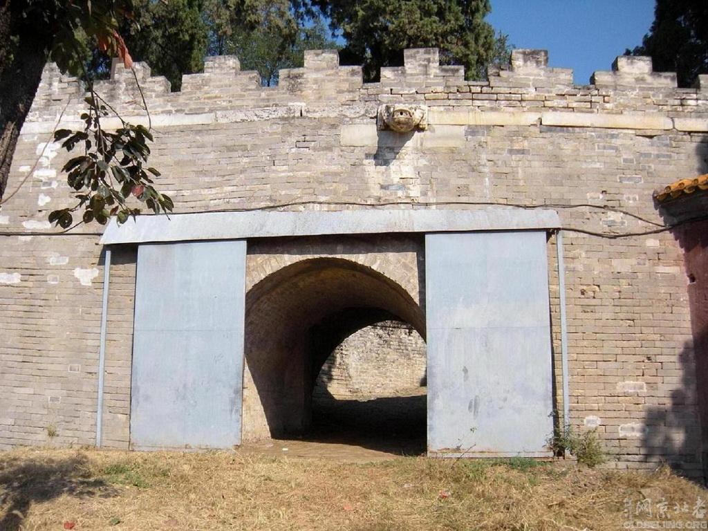 [图说]古今影像大明十三陵－－十五，明神宗万历帝朱翊钧定陵之开放的皇陵-明十三陵背后的帝王传奇