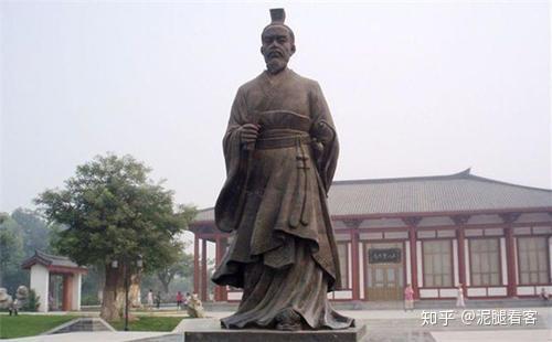 与汉高祖各帝一方,有爱民之仁,有保邦之智,武功慑乎蚕丛(安阳王蜀泮)