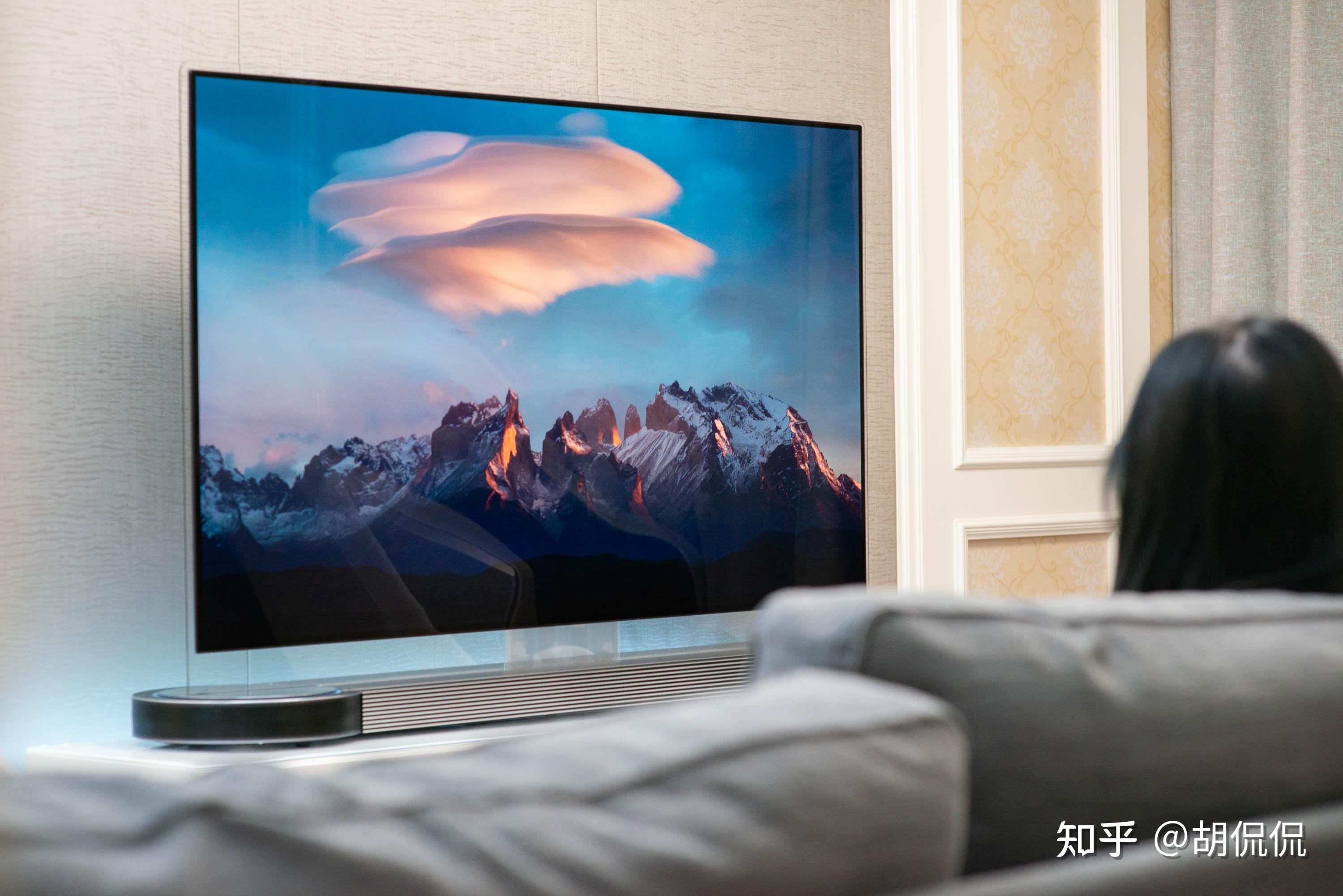 fpd悬浮oled电视打开新视界电视居然都可以悬浮艺术与技术的奇妙碰撞