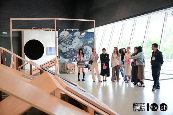 2025青年艺术100年度展 从