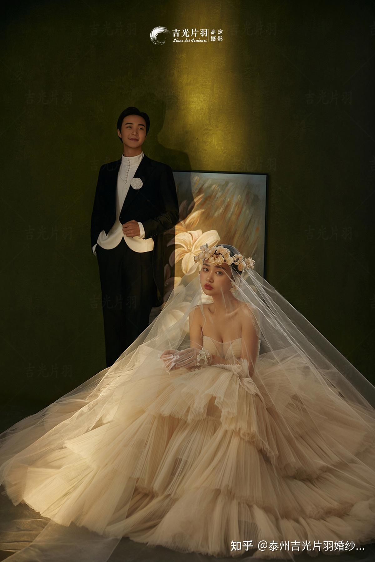 吉光片羽欧式复古油画婚纱照拥有中世纪的浪漫