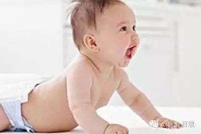 小孩几个月会抬头翻身 v2-bcfd381af228d694080f893a86eee48f_b.jpg