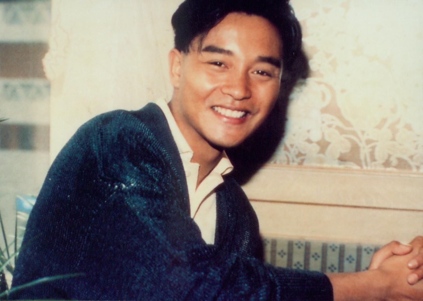 张国荣各个年龄段的照片