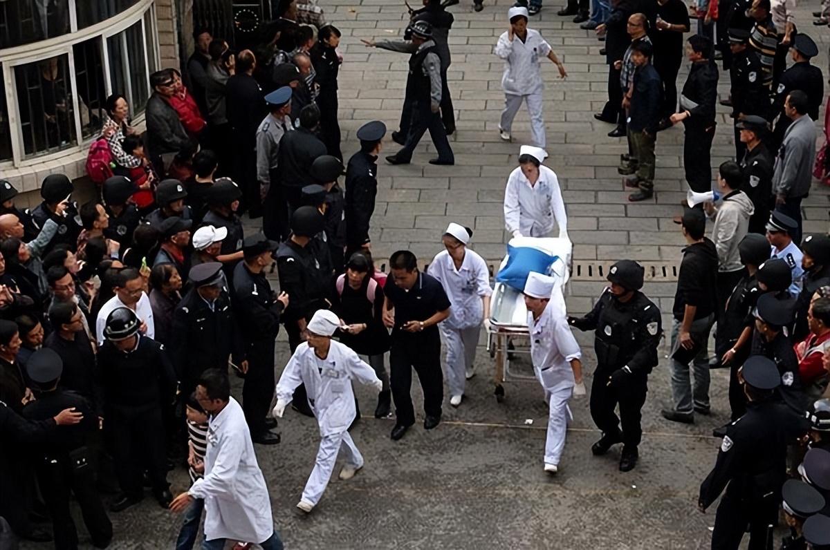 近十年来发生的学校踩踏事件还在湖南,上海,重庆,广西等省市发生过