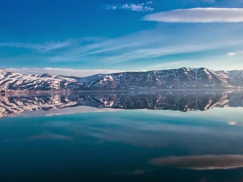 亚美尼亚蓝珍珠塞凡湖