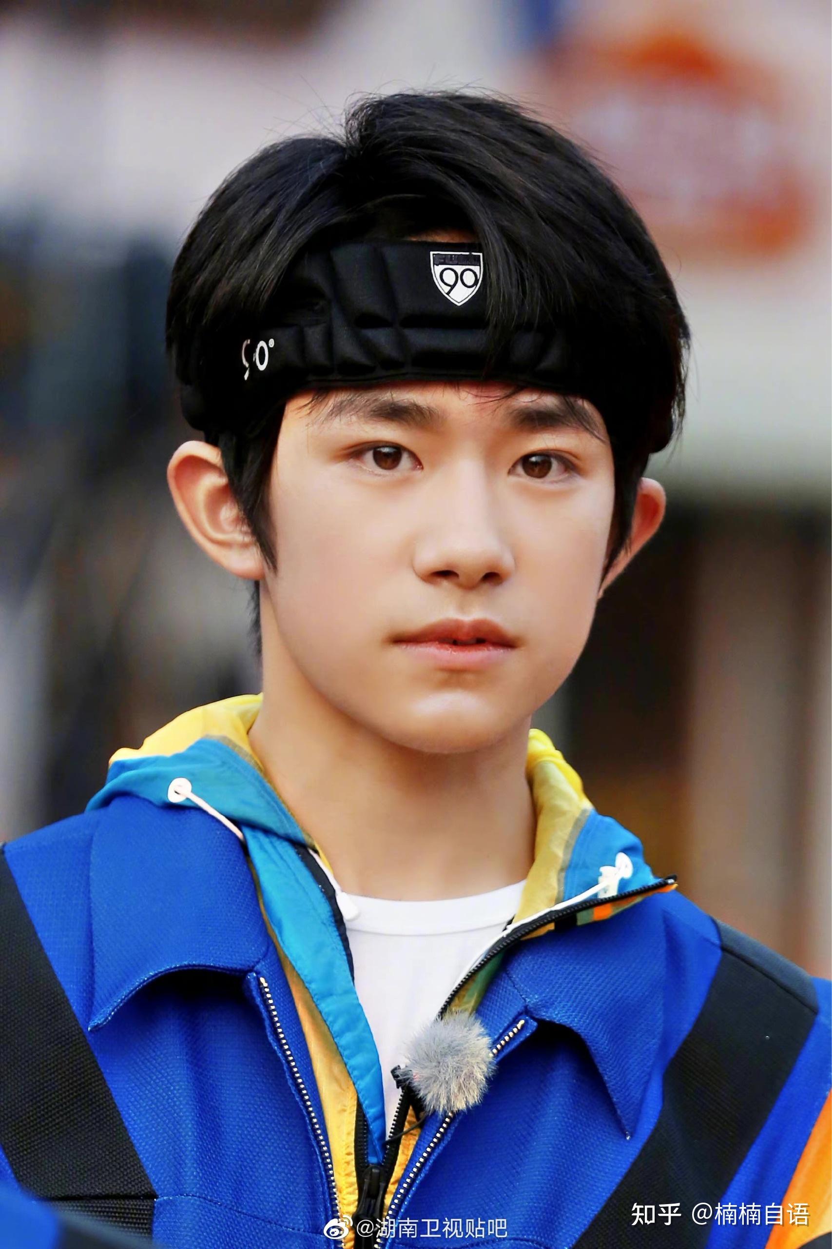 易烊千玺早期的可爱瞬间有没有?