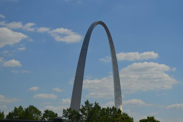 圣路易斯的arch,中文是叫拱门吗?忘了