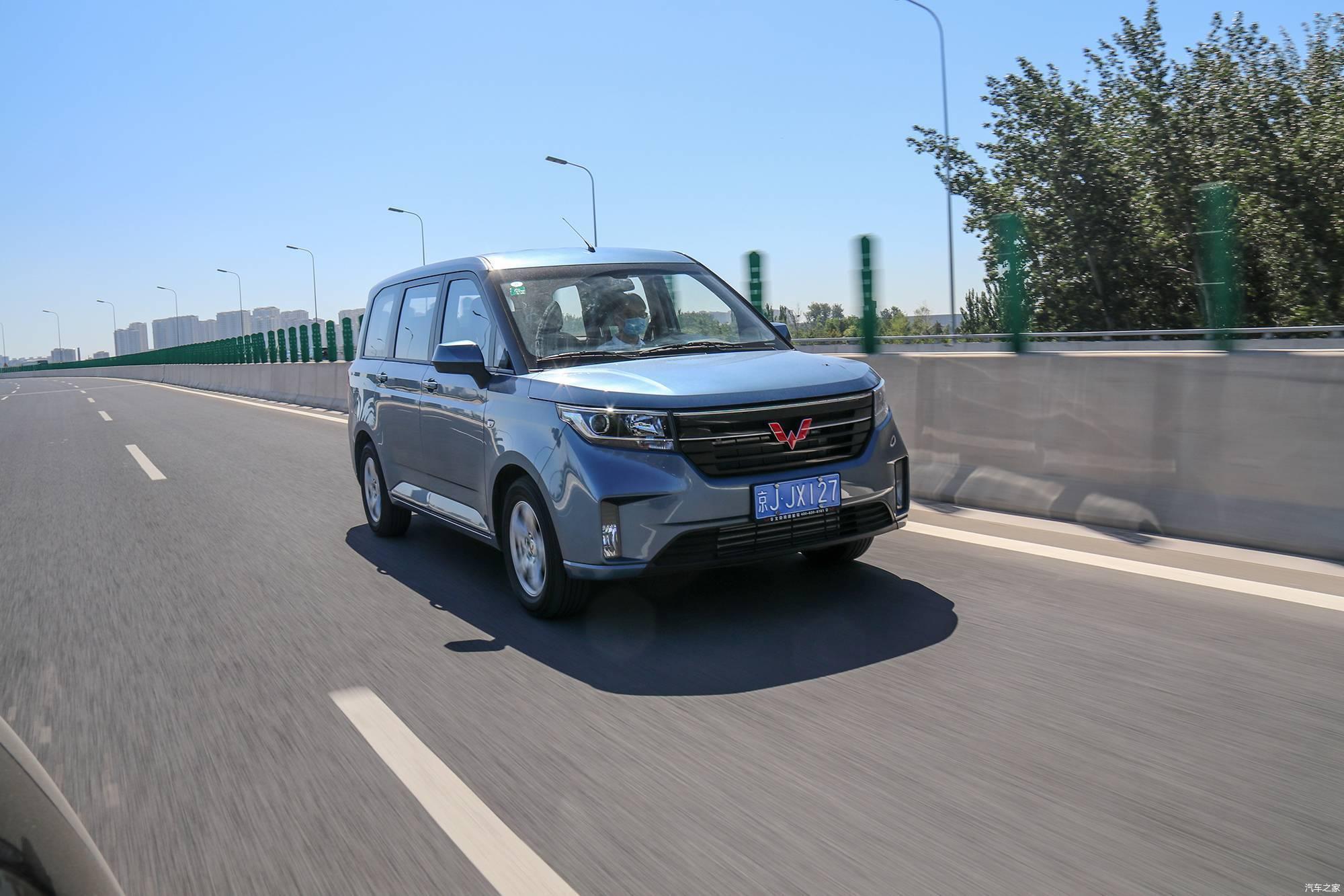 mpv里的销量mvp五菱宏光plus玩的真高级