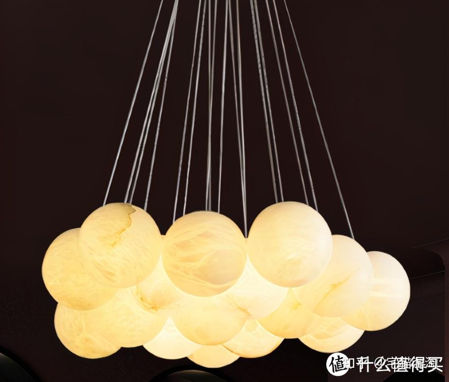 云石是比较高端的石材灯具材料,采用进口西班牙云石,用最纯净的色彩