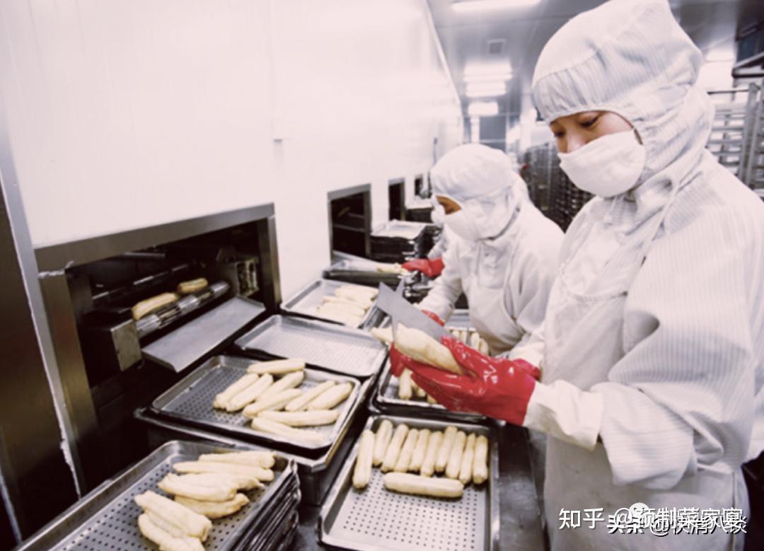 根据千味央厨财报数据,2022年前三季度该公司实现营业总收入10.