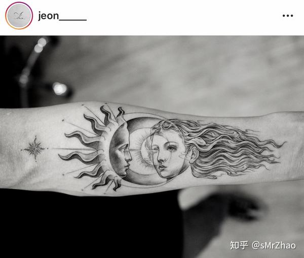 比如天使啊/女神像/眼泪/眼睛/星星/太阳/宇宙……充满了神