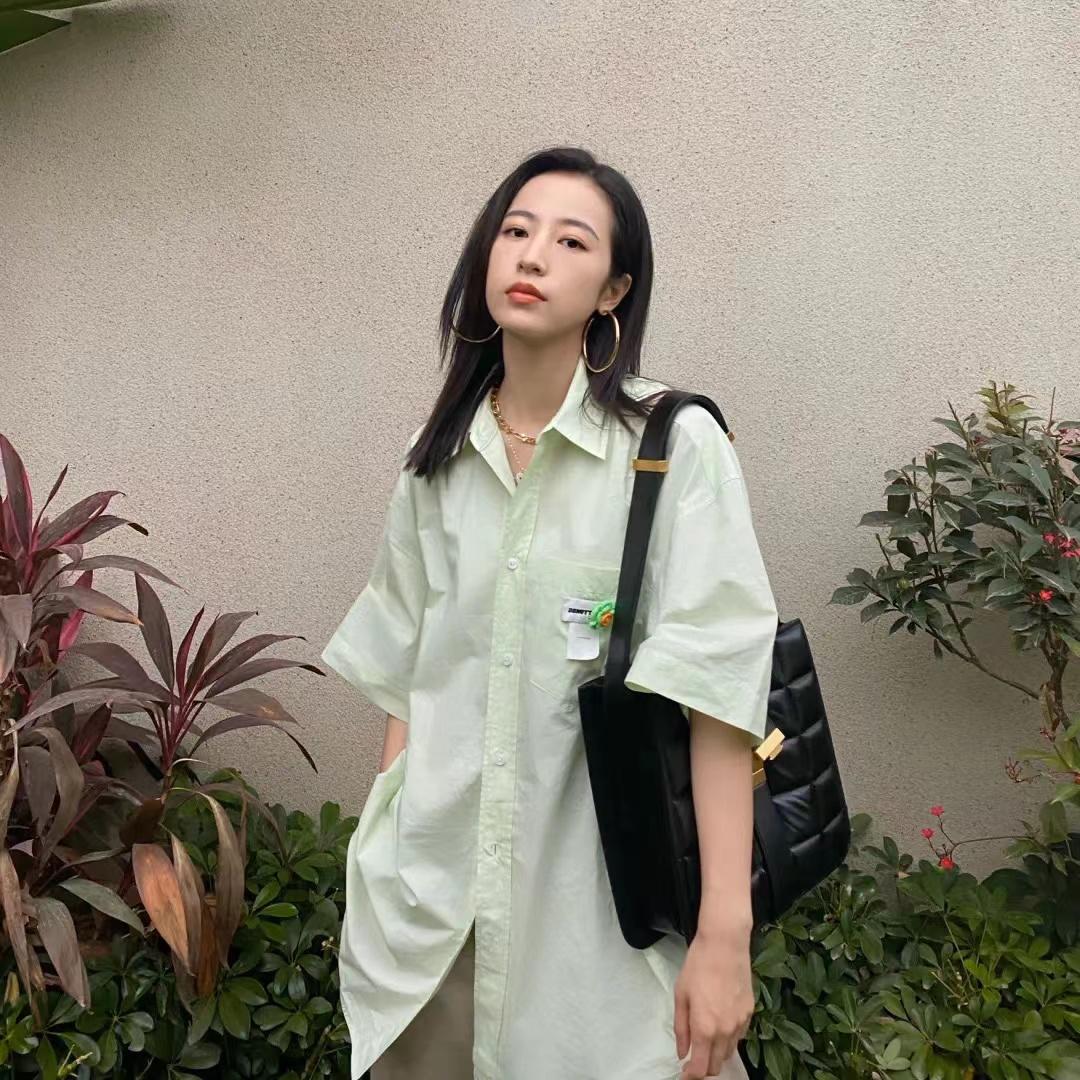 不得不说你永远都可以相信周雨彤的夏日穿搭