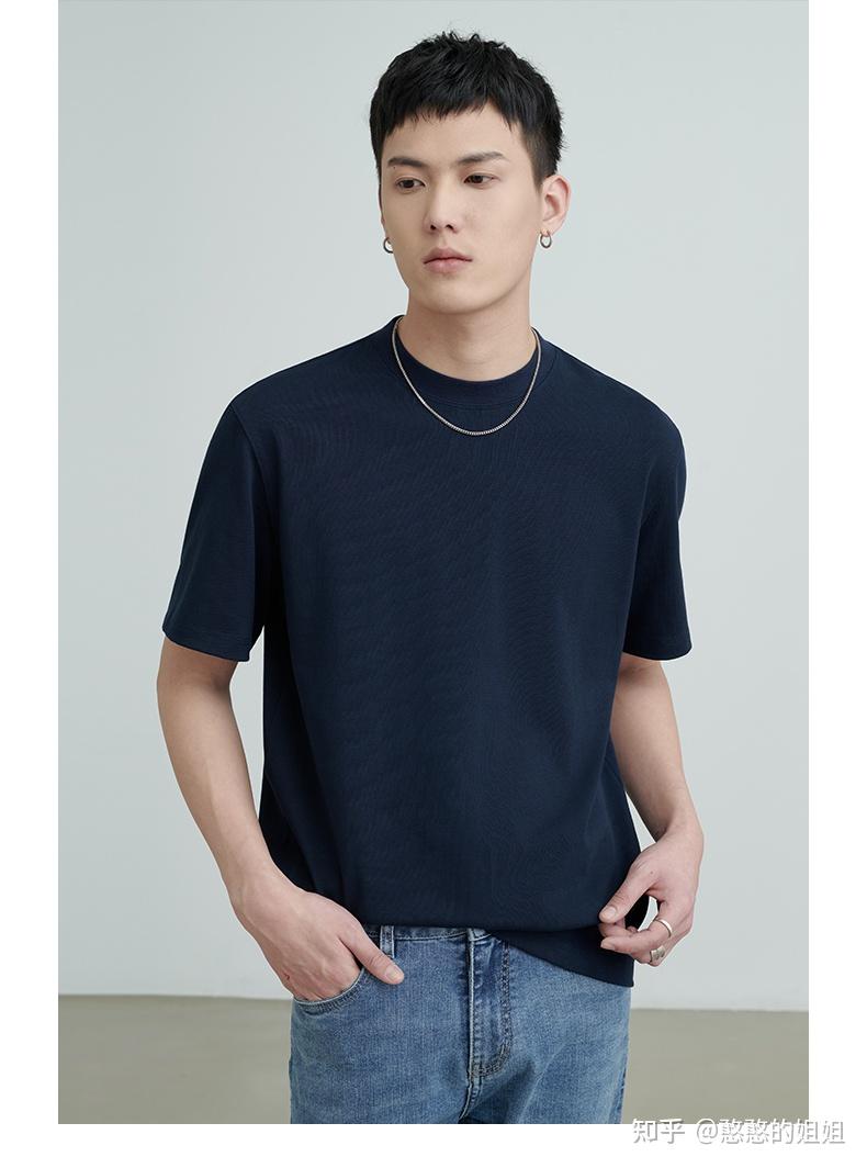 男生穿什么颜色的衣服显白不能错过