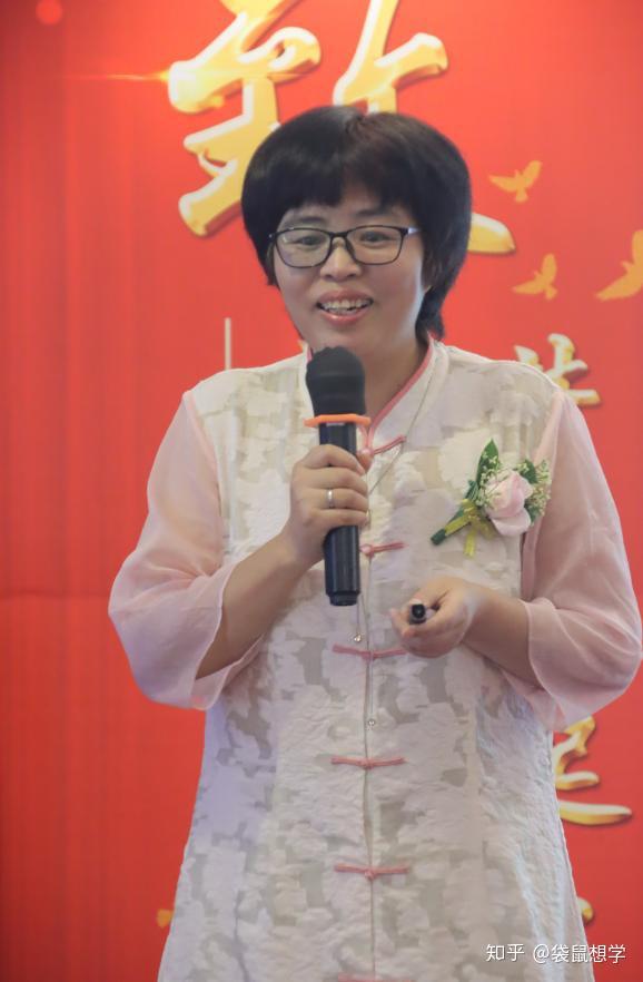 (日记星球创始人——小牛妈妈)国际文化交流中心ceo——刘昕老师,在