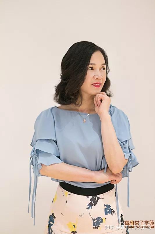 从路人到女神天啊她附体成了伊能静我服了她刘若涵