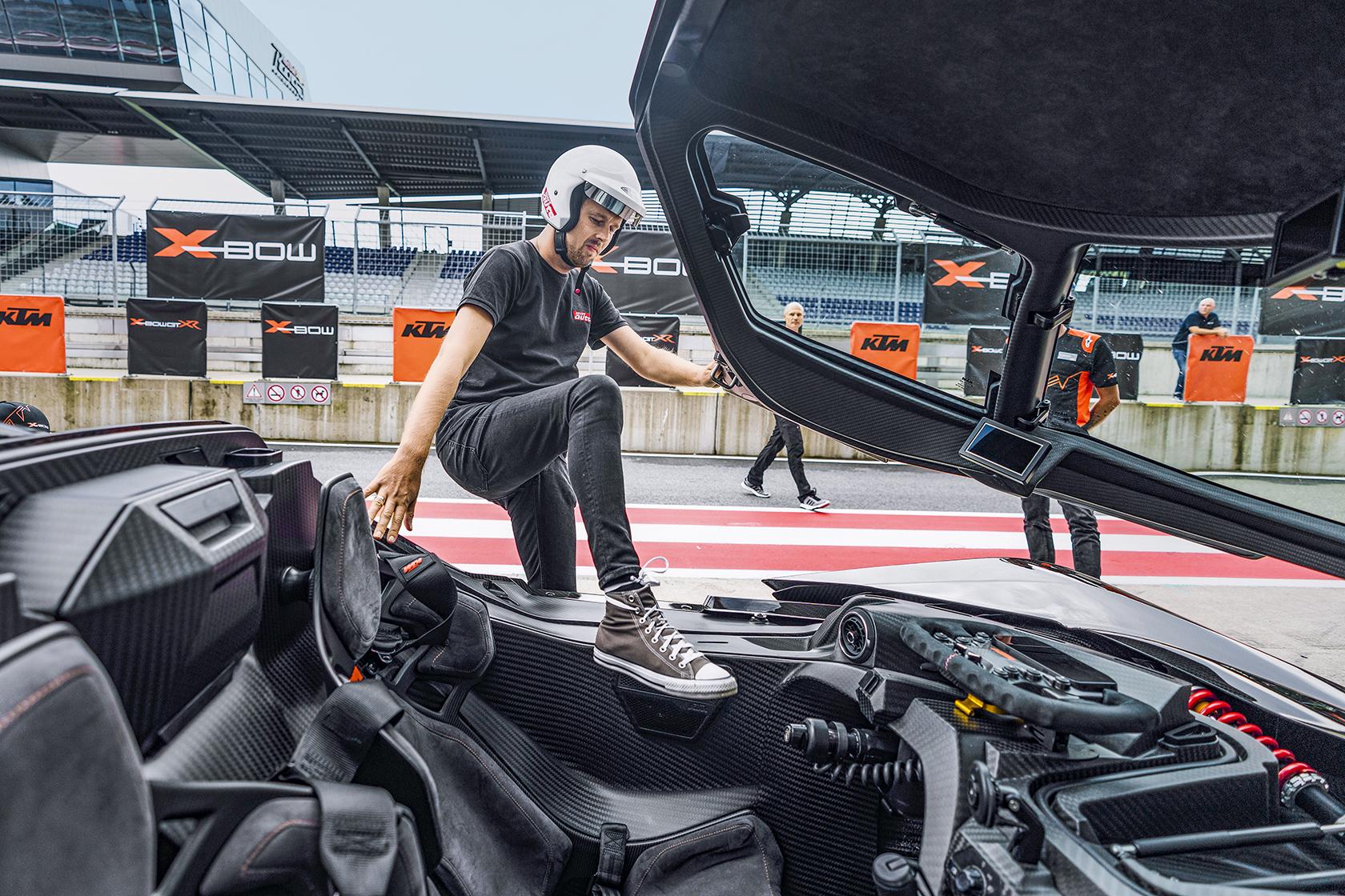 阿尔卑斯特产:ktm x-bow gt-xr - 知乎