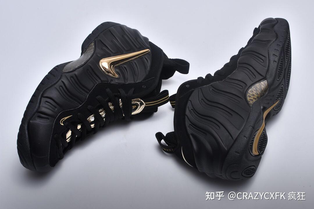 耐克喷泡黑金nikeairfoampositepro运动鞋