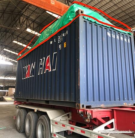 标准集装箱20尺高度2.4米左右,40尺普柜2.4米左右,40尺高柜高度2.