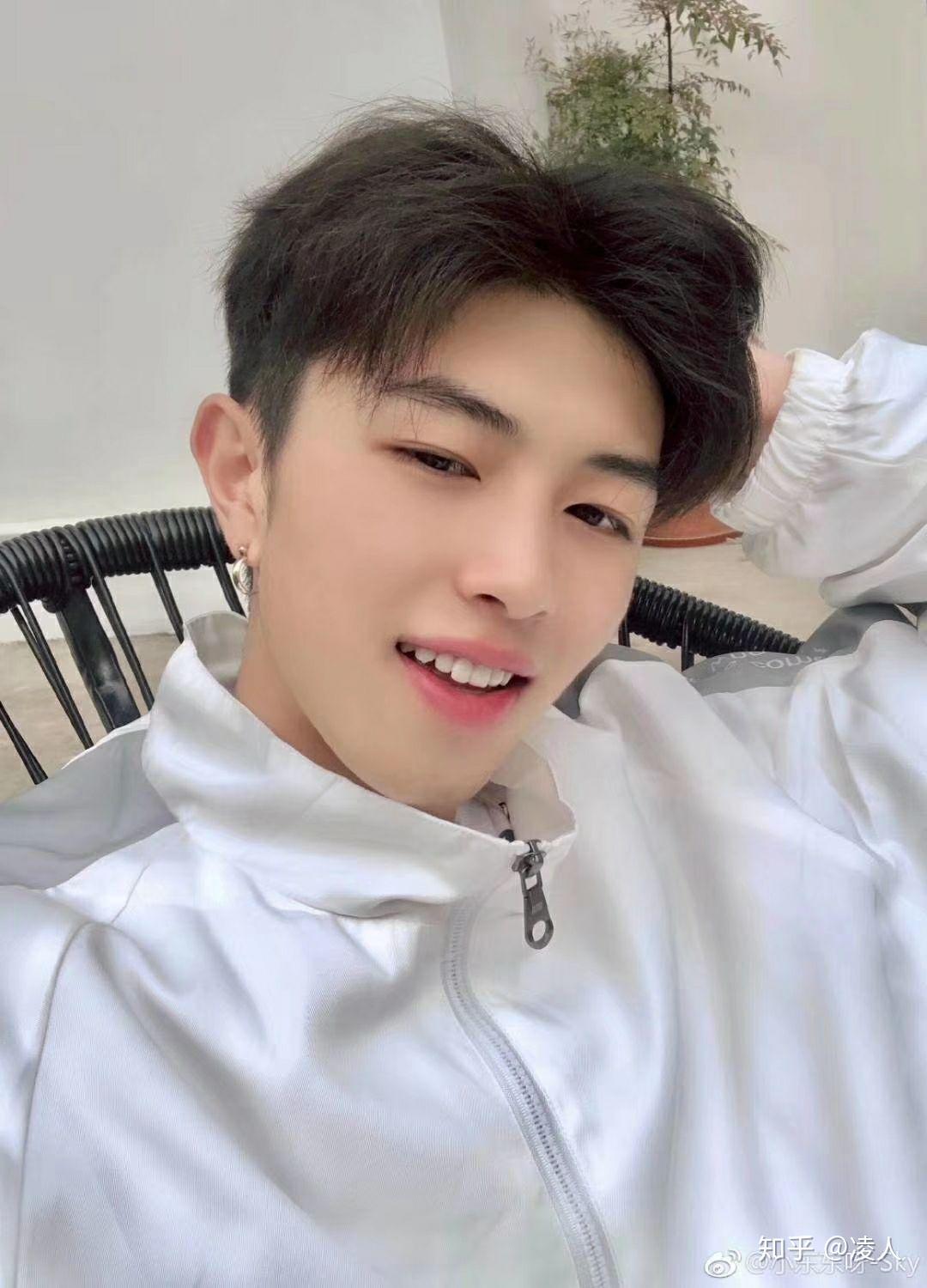 怎么看抖音网红小东东-sky视频?完整版