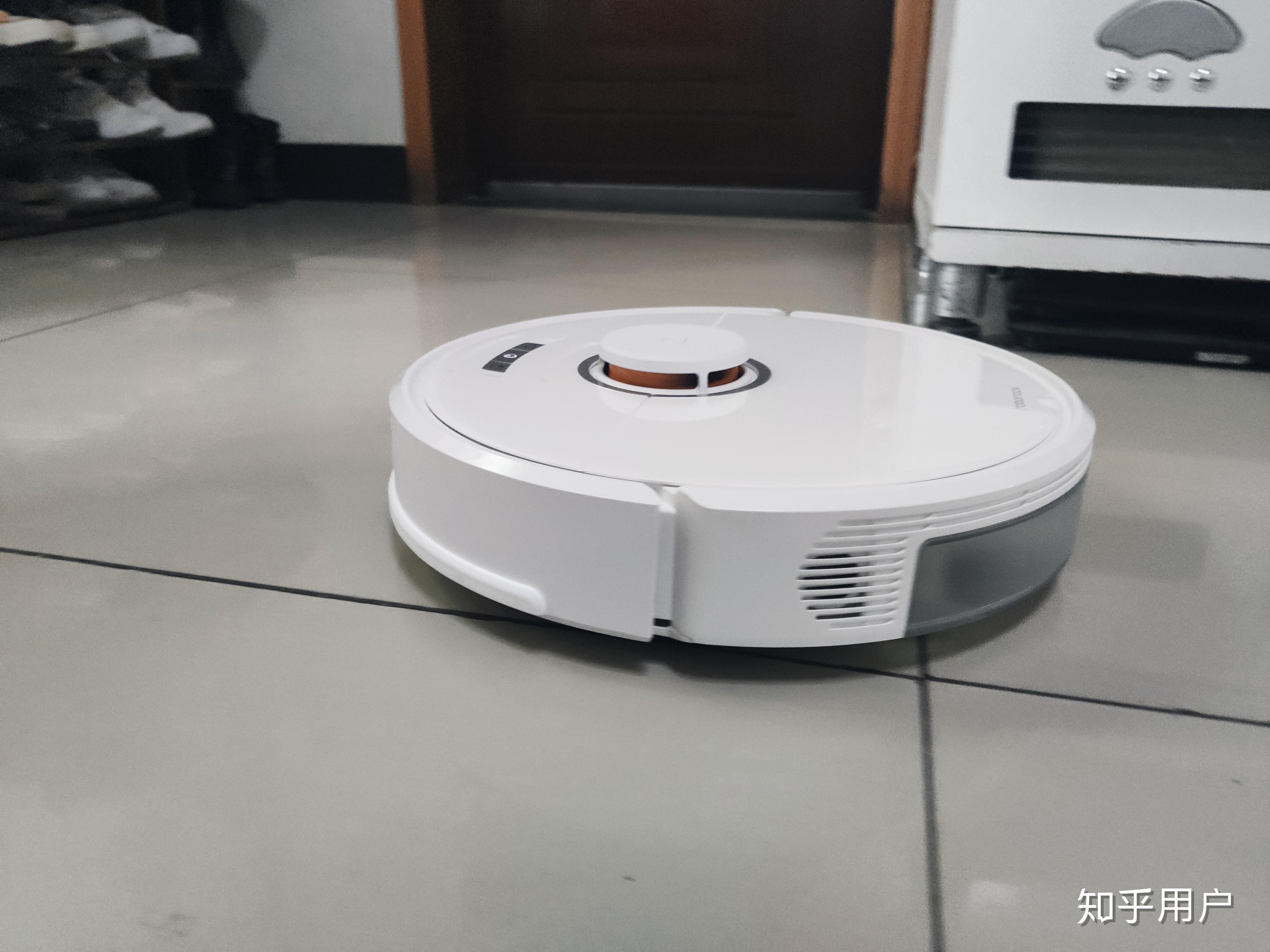 真正解放双手：iRobot Roomba i7+ 扫地机器人评测- DoNews