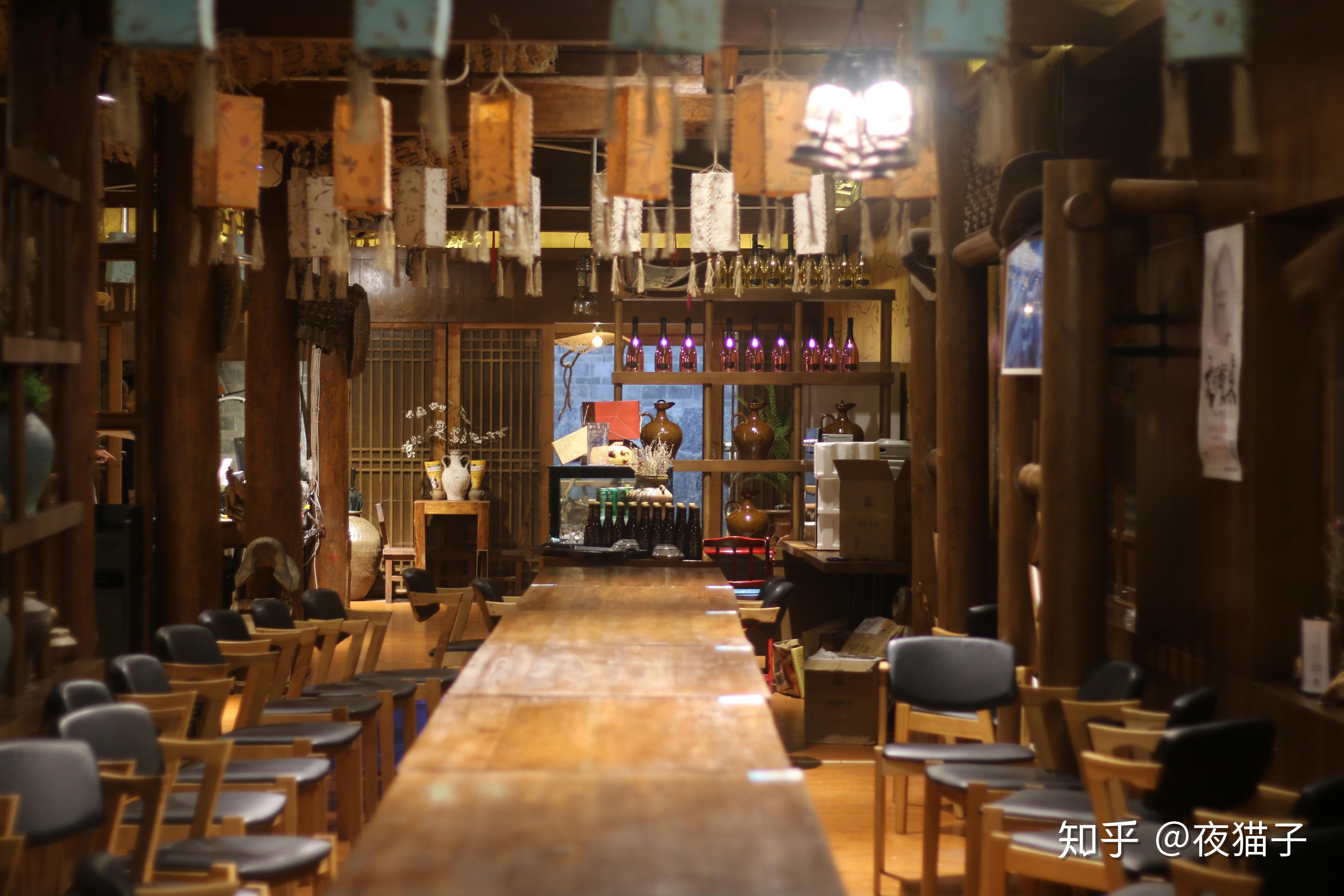 更感受到云南的饮食文化,中午我来到遇见马帮主题餐厅用餐,一进门,我