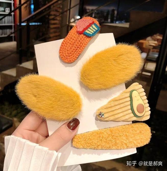 同款毛绒发夹 v2-c0e45c70f2c937d3d3352da66f615b97_r.jpg