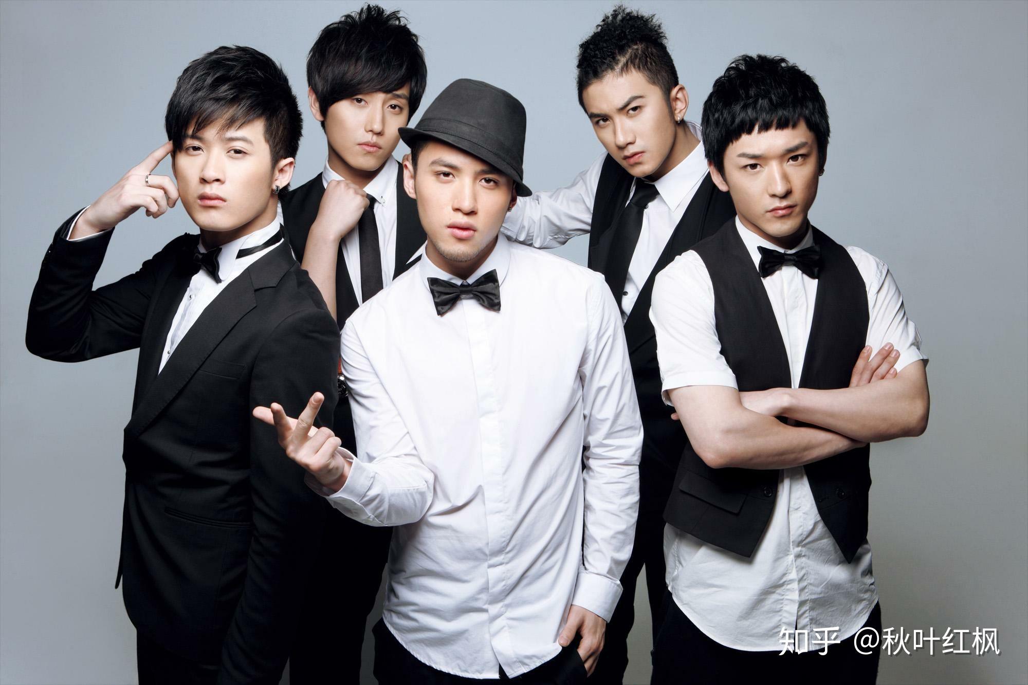 中国偶像男团的心酸史