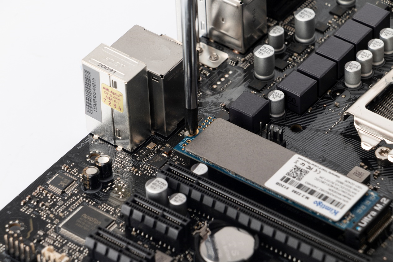 搞机作战室机械师f117v2代台式机升级硬件教程